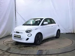 Branco Usado 2022 Fiat 500e Citadino | € 17.500 (Bom preço)