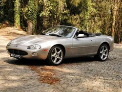 Cinza Usado 2000 Jaguar XKR Cabrios | € 44.000