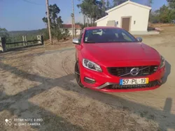 Vermelho Usado 2015 Volvo S60 Sedan | € 22.800