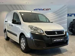 Branco Usado 2015 Peugeot Partner Monovolume | € 10.900 (Preço justo)