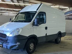 Branco Usado 2015 Iveco Daily Sedan | € 11.990 (Super Preço)
