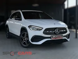 Branco Usado 2021 Mercedes GLA250 AMG line SUV | € 38.890