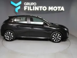 Preto Usado 2024 Peugeot 208 Style Citadino | € 18.990 (Preço justo)
