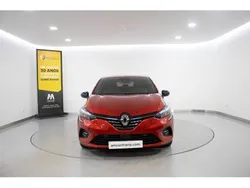 Vermelho Usado 2023 Renault Clio V Techno | € 18.180 (Preço justo)