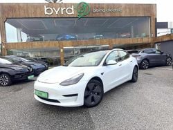 Branco Usado 2021 Tesla Model 3 Standard Range Plus Sedan | € 26.900 (Preço justo)