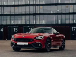 Usado 2017 Abarth 124 Spider Cabrios | € 39.900