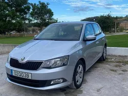 Cinzento Usado 2015 Skoda Fabia Carrinha | € 7.990 (Bom preço)