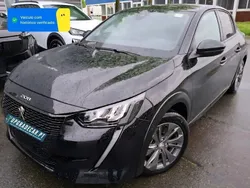 Preto Usado 2022 Peugeot e-208 Allure Citadino | € 17.900 (Bom preço)