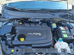 Branco Usado 2016 Fiat Punto Easy Citadino | € 6.990 (Preço justo)