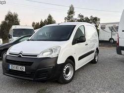 Branco Usado 2017 Citroën Berlingo Sedan | € 9.800 (Bom preço)