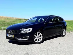 Preto Usado 2016 Volvo V60 Carrinha | € 12.999