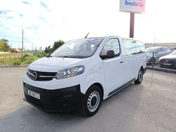 Branco Usado 2023 Opel Vivaro-e Combi Essentia Van | € 35.750