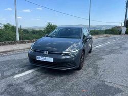 Cinzento Usado 2021 VW Golf VIII Citadino | € 18.750 (Preço justo)