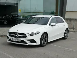 Branco Usado 2019 Mercedes A180 AMG line | € 22.990 (Preço justo)