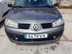 Usado 2003 Renault Mégane II Sedan | € 3.400