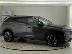 Cinzento Usado 2025 Peugeot 5008 Allure Monovolume | € 36.490