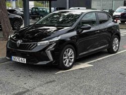 Preto Usado 2023 Renault Clio V Evolution | € 16.490 (Bom preço)