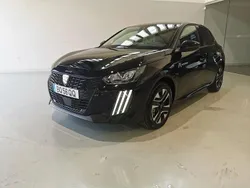 Preto Usado 2025 Peugeot e-208 Allure Citadino | € 27.900 (Preço justo)