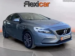 Cinza Usado 2019 Volvo V40 Momentum Carrinha | € 17.480 (Bom preço)