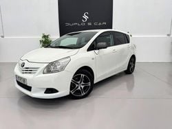 Branco Usado 2011 Toyota Verso Monovolume | € 9.500