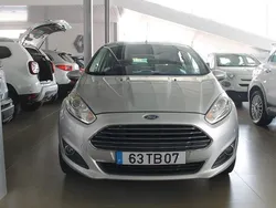 Cinzento Usado 2017 Ford Fiesta Trend Citadino | € 10.500 (Bom preço)