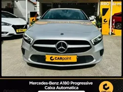 Cinzento Usado 2018 Mercedes A180 Progressive Citadino | € 24.900 (Preço elevado)