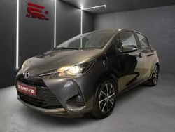 Cinza Usado 2019 Toyota Yaris Comfort | € 14.980 (Preço justo)