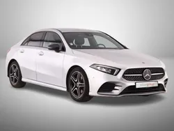 Cinza Usado 2020 Mercedes A180 AMG line Sedan | € 24.990 (Preço justo)