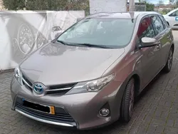 Outra Usado 2014 Toyota Auris Hybrid Carrinha | € 11.000