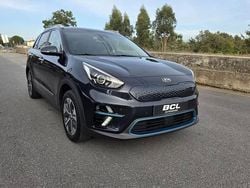 Azul Usado 2020 Kia e-Niro SUV | € 21.990 (Preço justo)