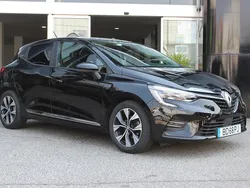 Preto Usado 2023 Renault Clio V Evolution | € 15.990 (Bom preço)