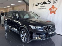 Preto Usado 2022 Volvo XC40 Core SUV | € 35.500 (Preço justo)