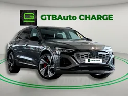 Cinza Usado 2023 Audi Q8 e-tron Ambiente SUV | € 59.499 (Preço justo)