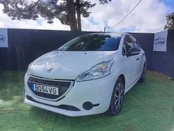 Branco Usado 2014 Peugeot 208 Access Citadino | € 5.000 (Super Preço)