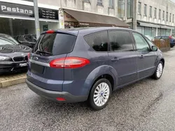 Cinzento Usado 2014 Ford S-MAX S Monovolume | € 14.750