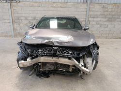 Cinza Usado 2018 Mercedes A180 | € 8.980