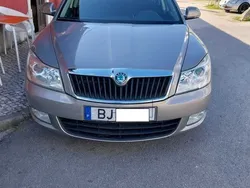 Usado 2012 Skoda Octavia Sedan | € 6.750 (Preço justo)
