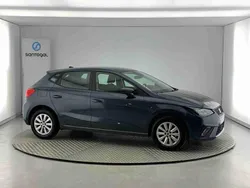 Cinzento Usado 2024 Seat Ibiza | € 17.990 (Preço justo)