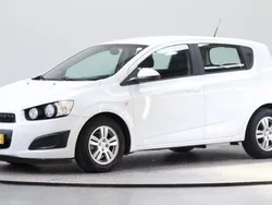 Branco Usado 2011 Chevrolet Aveo | € 4.750