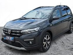 Cinza Usado 2023 Dacia Jogger Comfort Monovolume | € 16.899 (Preço justo)