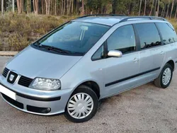 Cinzento Usado 2005 Seat Alhambra Reference Monovolume | € 9.000 (Preço justo)