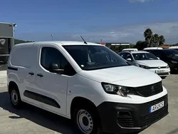 Branco Usado 2022 Peugeot Partner Monovolume | € 13.900 (Preço justo)
