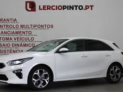 Branco Usado 2019 Kia Ceed Sedan | € 16.450 (Preço elevado)