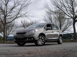 Cinza Usado 2014 Peugeot 2008 Style SUV | € 9.250 (Bom preço)
