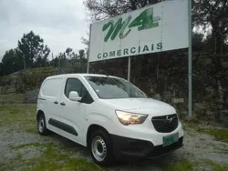 Branco Usado 2018 Opel Combo Monovolume | € 12.800 (Preço justo)