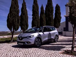 Cinza Usado 2018 Renault Scénic IV Intens Monovolume | € 18.900 (Caro)