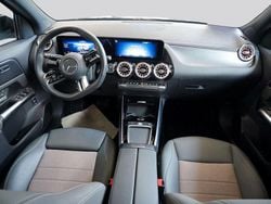 Cinza Usado 2024 Mercedes EQA300 SUV | € 42.499