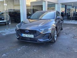 Cinzento Usado 2023 Ford Focus Citadino | € 24.950 (Preço justo)