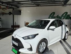 Branco Usado 2021 Toyota Yaris Comfort | € 14.000