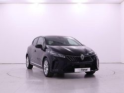 Preto estrela Usado 2023 Renault Clio V Evolution | € 18.590 (Preço justo)